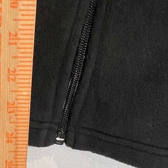 Columbia Black Fleece Vest Excellent Condition Women's Medium Warm - Picture 6 of 6